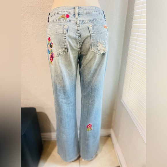 VERTIGO Paris women’s jeans size 10 
Measurements are on the pic great condition - Picture 1 of 16